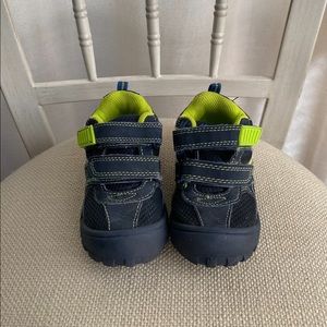 Osh Kosh Kids Sneakers Size 8 Toddler